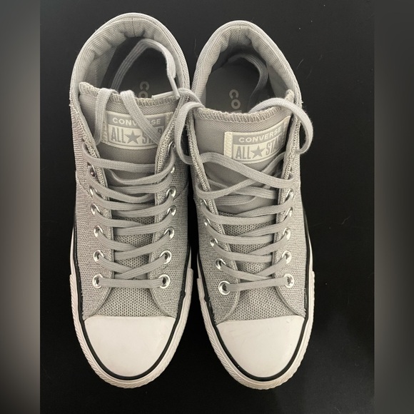 Converse women’s shoes - Picture 1 of 2